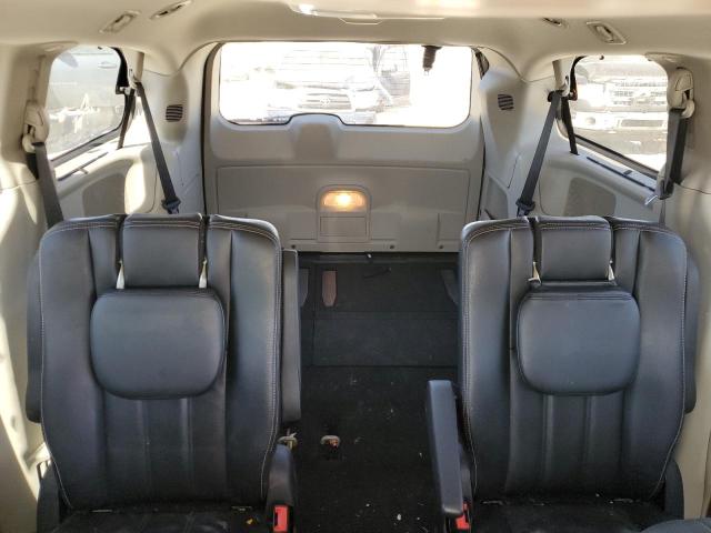 Photo 10 from auction – 2015 CHRYSLER TOWN & COU with VIN 2C4RC1BG8FR675883