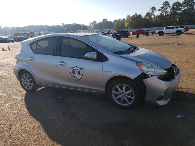 Photo 4 from auction – 2013 TOYOTA PRIUS C with VIN JTDKDTB38D1034158