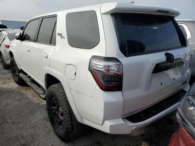 Photo 2 from auction – 2018 TOYOTA 4RUNNER SR with VIN JTEBU5JR2J5547116