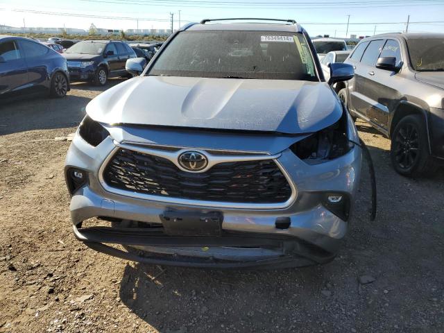Photo 5 from auction – 2021 TOYOTA HIGHLANDER with VIN 5TDHZRBH2MS060736