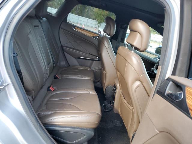 Photo 11 from auction – 2016 LINCOLN MKC RESERV with VIN 5LMCJ3C98GUJ11767