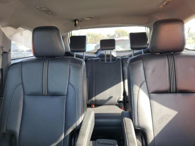 Photo 10 from auction – 2018 TOYOTA HIGHLANDER with VIN 5TDJZRFH5JS820178
