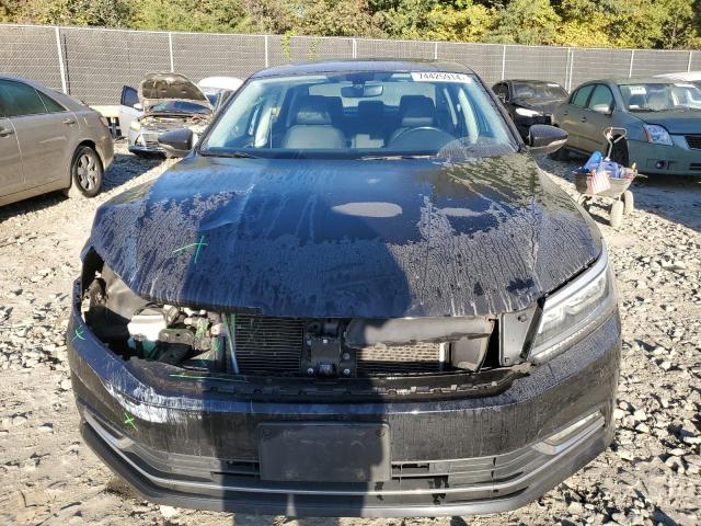 Photo 5 from auction – 2017 VOLKSWAGEN PASSAT SE with VIN 1VWGT7A30HC074792