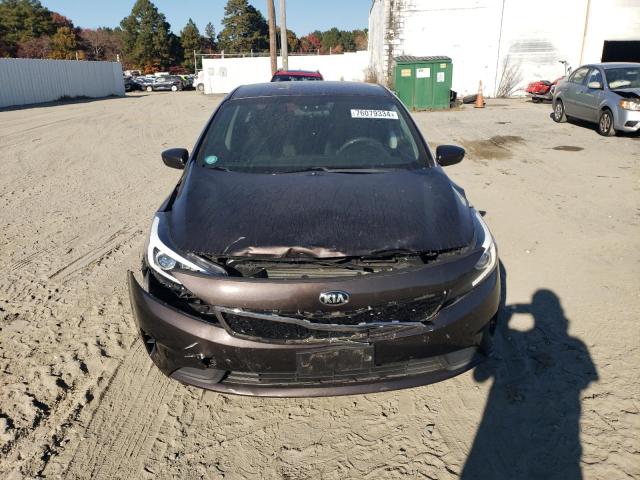 Zdjęcie 5 z aukcji – 2017 KIA FORTE LX z VIN 3KPFL4A71HE012293