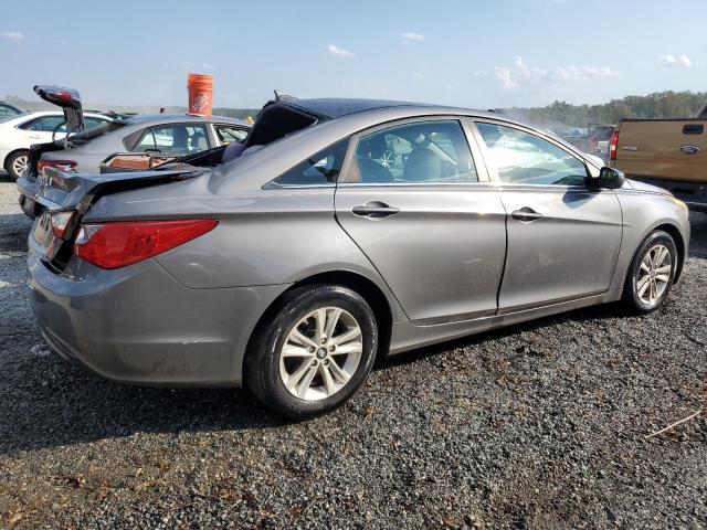 Photo 3 from auction – 2012 HYUNDAI SONATA GLS with VIN 5NPEB4AC2CH320055