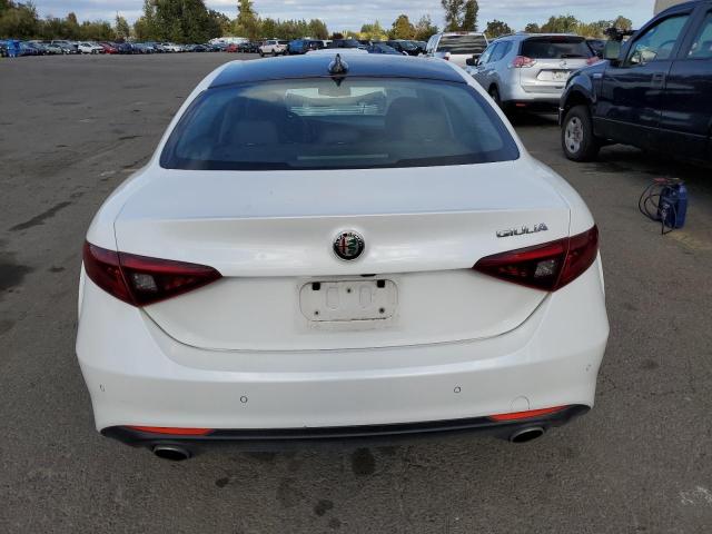Photo 6 from auction – 2017 ALFA ROMEO GIULIA TI with VIN ZARFAECN2H7543175