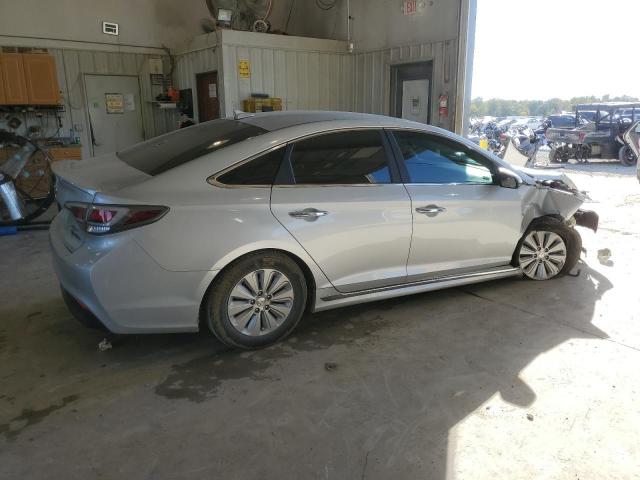 Photo 3 from auction – 2016 HYUNDAI SONATA HYB with VIN KMHE24L18GA013784