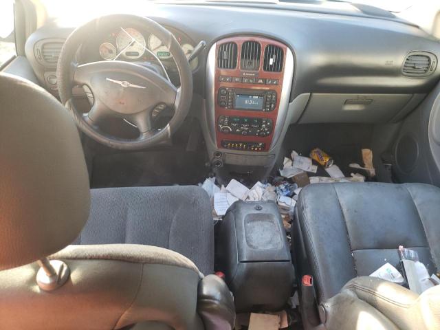 Photo 8 from auction – 2005 CHRYSLER TOWN & COU with VIN 2C8GP64L05R214032
