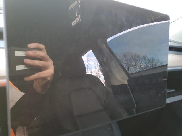 Photo 9 from auction – 2023 TESLA MODEL Y with VIN 7SAYGAEEXPF949238