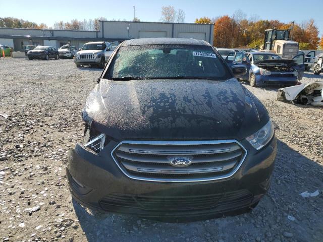 Photo 5 from auction – 2013 FORD TAURUS SEL with VIN 1FAHP2E87DG236060