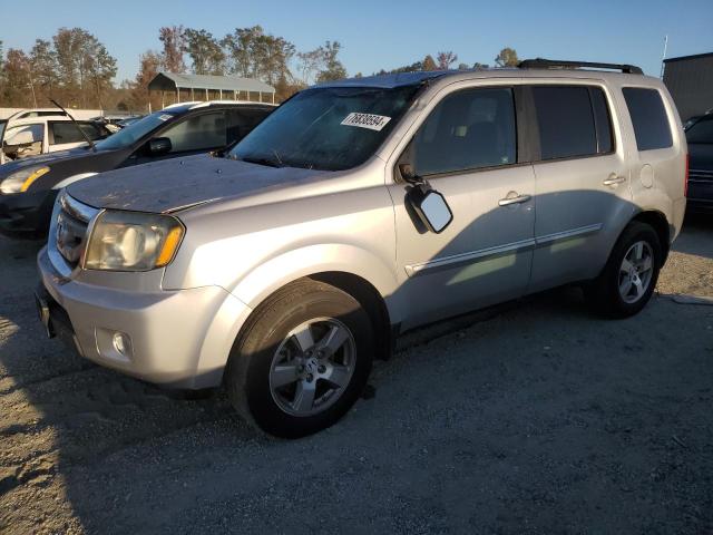 HONDA PILOT EX 2011 with VIN 5FNYF4H48BB085674 - Photo from auction