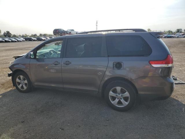 Photo 2 from auction – 2011 TOYOTA SIENNA BAS with VIN 5TDKA3DC3BS002482