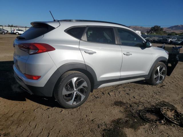 Photo 3 from auction – 2017 HYUNDAI TUCSON LIM with VIN KM8J33A25HU570864