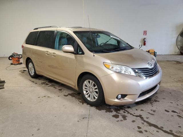 Photo 4 from auction – 2011 TOYOTA SIENNA XLE with VIN 5TDYK3DC1BS059805