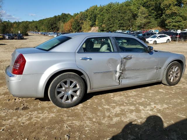 Photo 3 from auction – 2007 CHRYSLER 300C with VIN 2C3KA63H77H897614