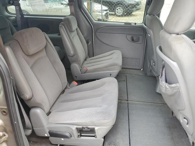 Photo 10 from auction – 2005 CHRYSLER TOWN & COU with VIN 2C4GP54L85R157350