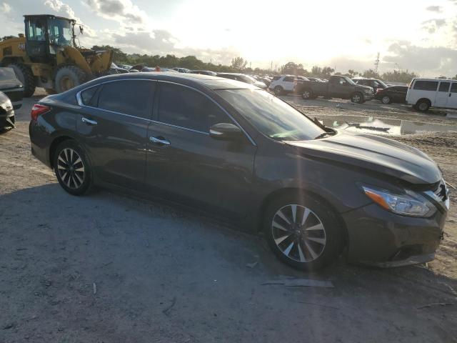Photo 4 from auction – 2017 NISSAN ALTIMA SL with VIN 1N4AL3AP6HC184837
