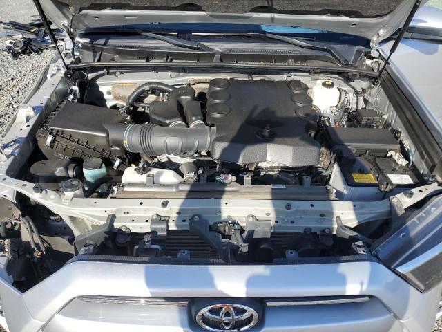 Photo 11 from auction – 2022 TOYOTA 4RUNNER SR with VIN JTEMU5JR9N6071195