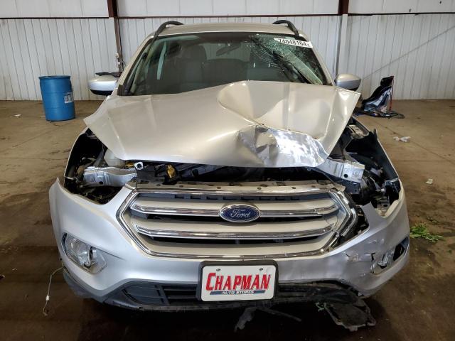 Photo 5 from auction – 2018 FORD ESCAPE SE with VIN 1FMCU9GD5JUC53836