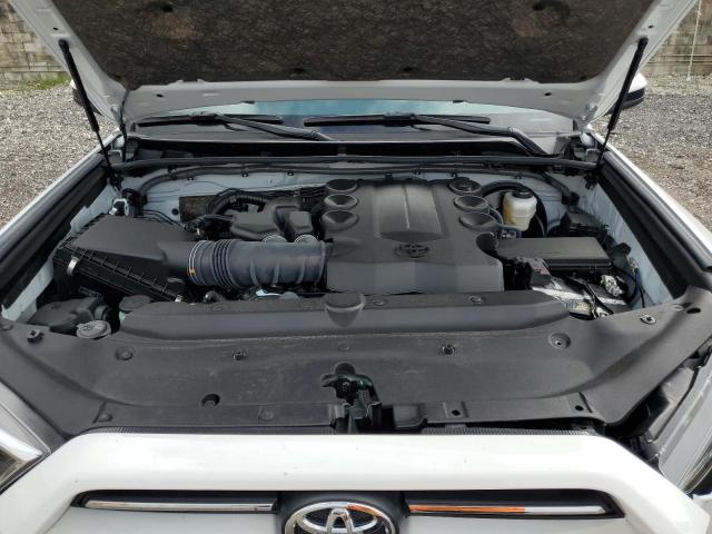 Photo 12 from auction – 2024 TOYOTA 4RUNNER SR with VIN JTEEU5JR5R5312394