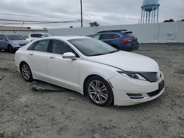 Photo 4 from auction – 2015 LINCOLN MKZ with VIN 3LN6L2GK4FR605759