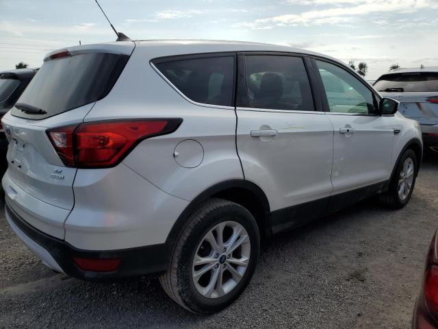 Photo 3 from auction – 2019 FORD ESCAPE SE with VIN 1FMCU0GD0KUC46192
