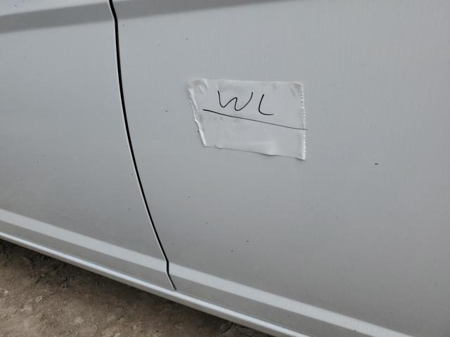 Photo 12 from auction – 2012 CHRYSLER 200 TOURIN with VIN 1C3CCBBG2CN250815