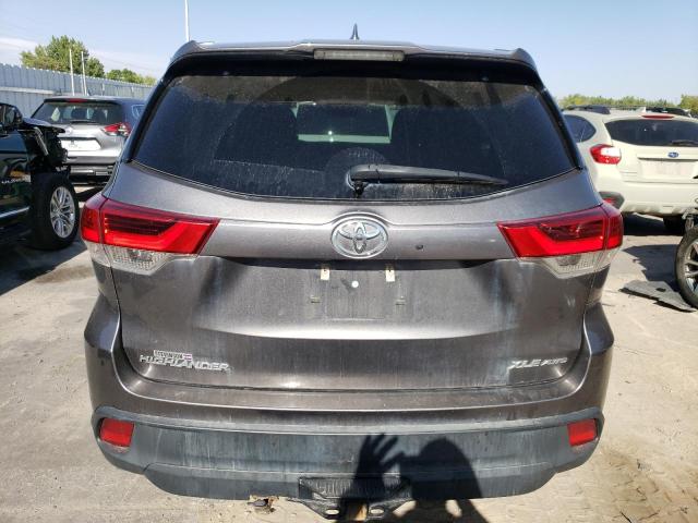 Photo 6 from auction – 2018 TOYOTA HIGHLANDER with VIN 5TDJZRFH6JS525641