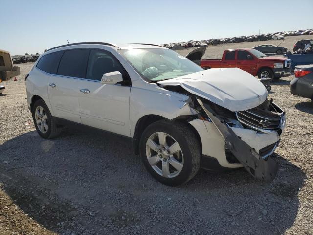 Photo 4 from auction – 2017 CHEVROLET TRAVERSE L with VIN 1GNKRGKD7HJ264773