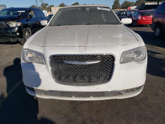 Photo 5 from auction – 2015 CHRYSLER 300 LIMITE with VIN 2C3CCAAG3FH859341