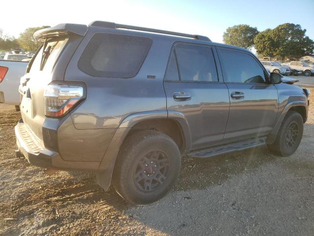 Photo 3 from auction – 2015 TOYOTA 4RUNNER SR with VIN JTEBU5JR8F5247801