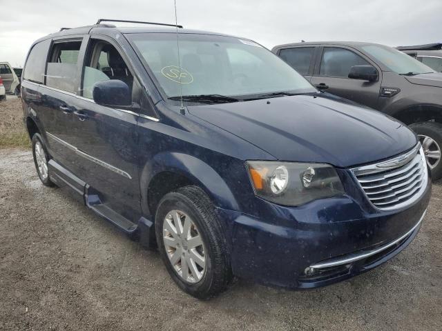 Photo 4 from auction – 2014 CHRYSLER TOWN & COU with VIN 2C4RC1BG7ER271083