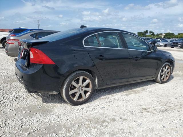 Photo 3 from auction – 2016 VOLVO S60 PREMIE with VIN YV126MFK2G1399841