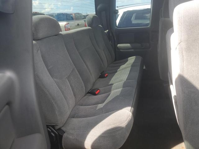 Photo 10 from auction – 2004 CHEVROLET SILVERADO with VIN 2GCEC19T641415205