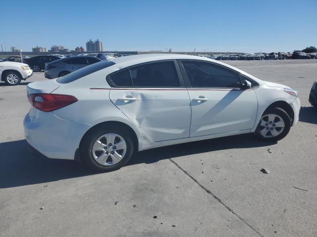 Photo 3 from auction – 2018 KIA FORTE LX with VIN 3KPFK4A79JE239658
