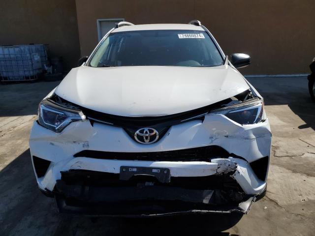 Photo 5 from auction – 2016 TOYOTA RAV4 LE with VIN JTMZFREV5GD091266