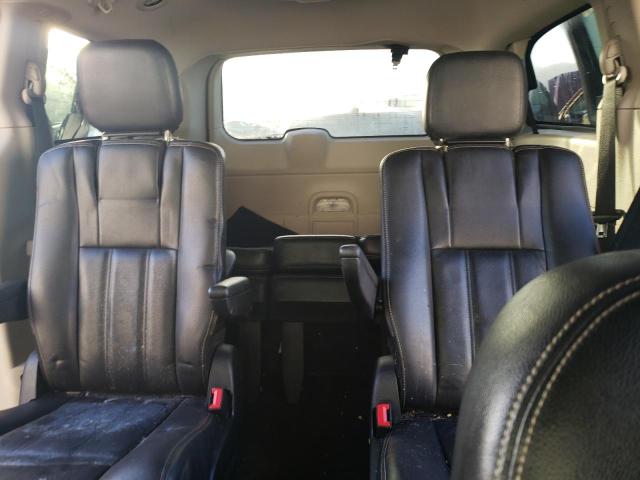 Photo 10 from auction – 2014 CHRYSLER TOWN & COU with VIN 2C4RC1BG9ER156775