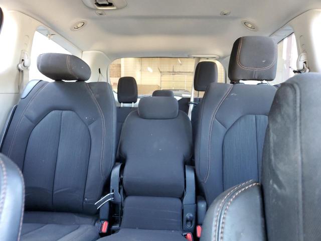 Photo 10 from auction – 2018 CHRYSLER PACIFICA T with VIN 2C4RC1FG2JR278799