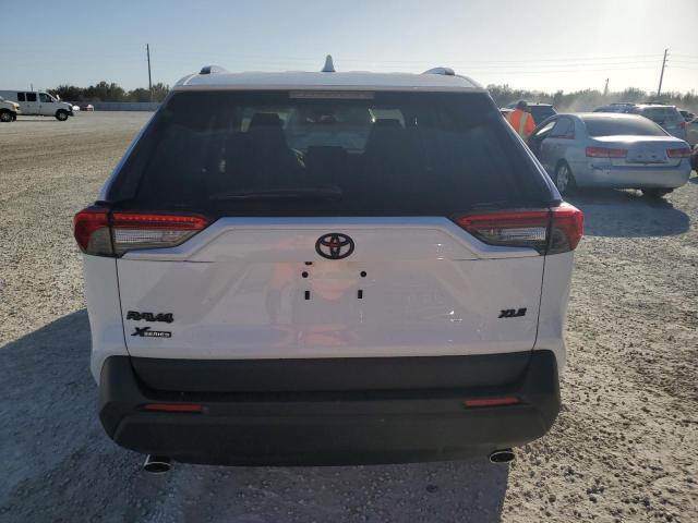 Photo 6 from auction – 2022 TOYOTA RAV4 XLE with VIN 2T3W1RFV2NC186286