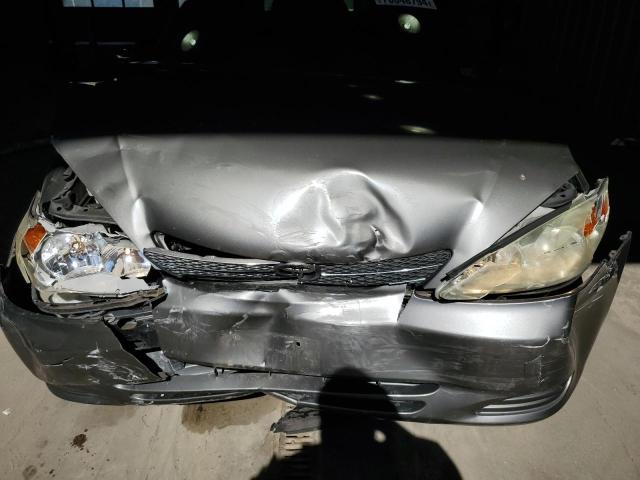 Photo 11 from auction – 2004 TOYOTA CAMRY with VIN 4T1BE32K94U893841