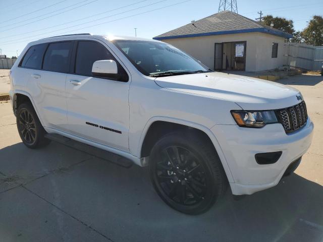 Photo 4 from auction – 2017 JEEP GRAND CHER with VIN 1C4RJEAG2HC952795