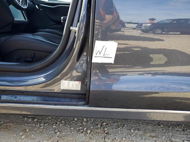 Photo 13 from auction – 2017 TESLA MODEL S with VIN 5YJSA1E28HF217427