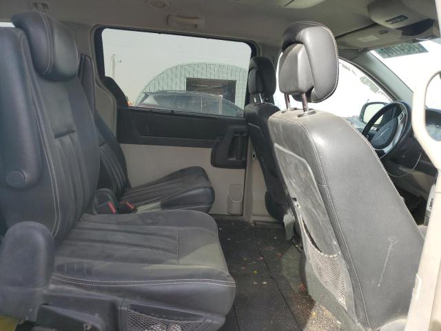 Photo 11 from auction – 2010 CHRYSLER TOWN & COU with VIN 2A4RR8D19AR393738