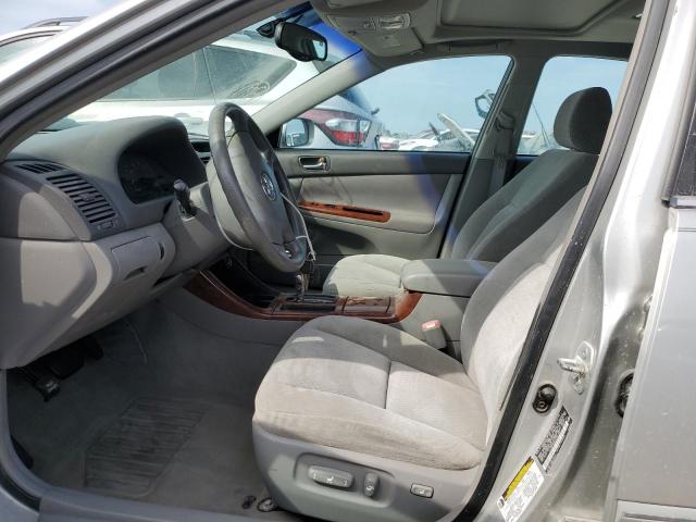 Photo 7 from auction – 2004 TOYOTA CAMRY LE with VIN 4T1BF32K74U577237