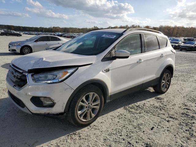 Photo 1 from auction – 2017 FORD ESCAPE SE with VIN 1FMCU0GD6HUB59325
