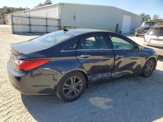 Photo 3 from auction – 2013 HYUNDAI SONATA SE with VIN 5NPEC4ACXDH586518