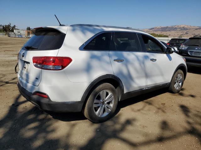Photo 3 from auction – 2016 KIA SORENTO LX with VIN 5XYPG4A34GG174846