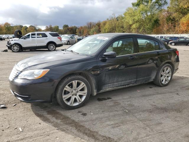 CHRYSLER 200 TOURIN 2013 with VIN 1C3CCBBB7DN584666 - Photo from auction