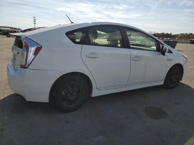Photo 3 from auction – 2013 TOYOTA PRIUS with VIN JTDKN3DU4D1677691