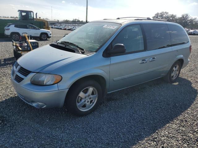 DODGE GRAND CARA 2005 with VIN 2D4GP44L05R356406 - Photo from auction